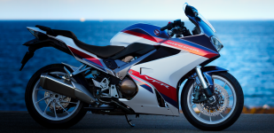 vfr800wrb.png