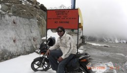 khardungla top.jpg