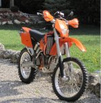 KTM 525 EXC - 2005.jpg