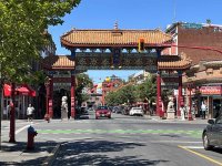 05 chinatown gate.jpg