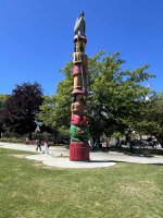 07 totem at paralment.jpg