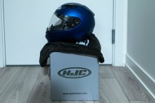 HJC i10 helmet - size small