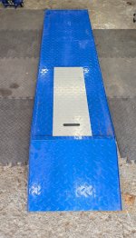 FS: Princess Auto 800 Ibs Motorcycle Lift